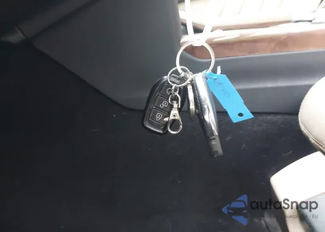 2012 Mercedes-Benz E 350 4Matic из США, поврежденный, VIN WDDHF8JB3CA599173